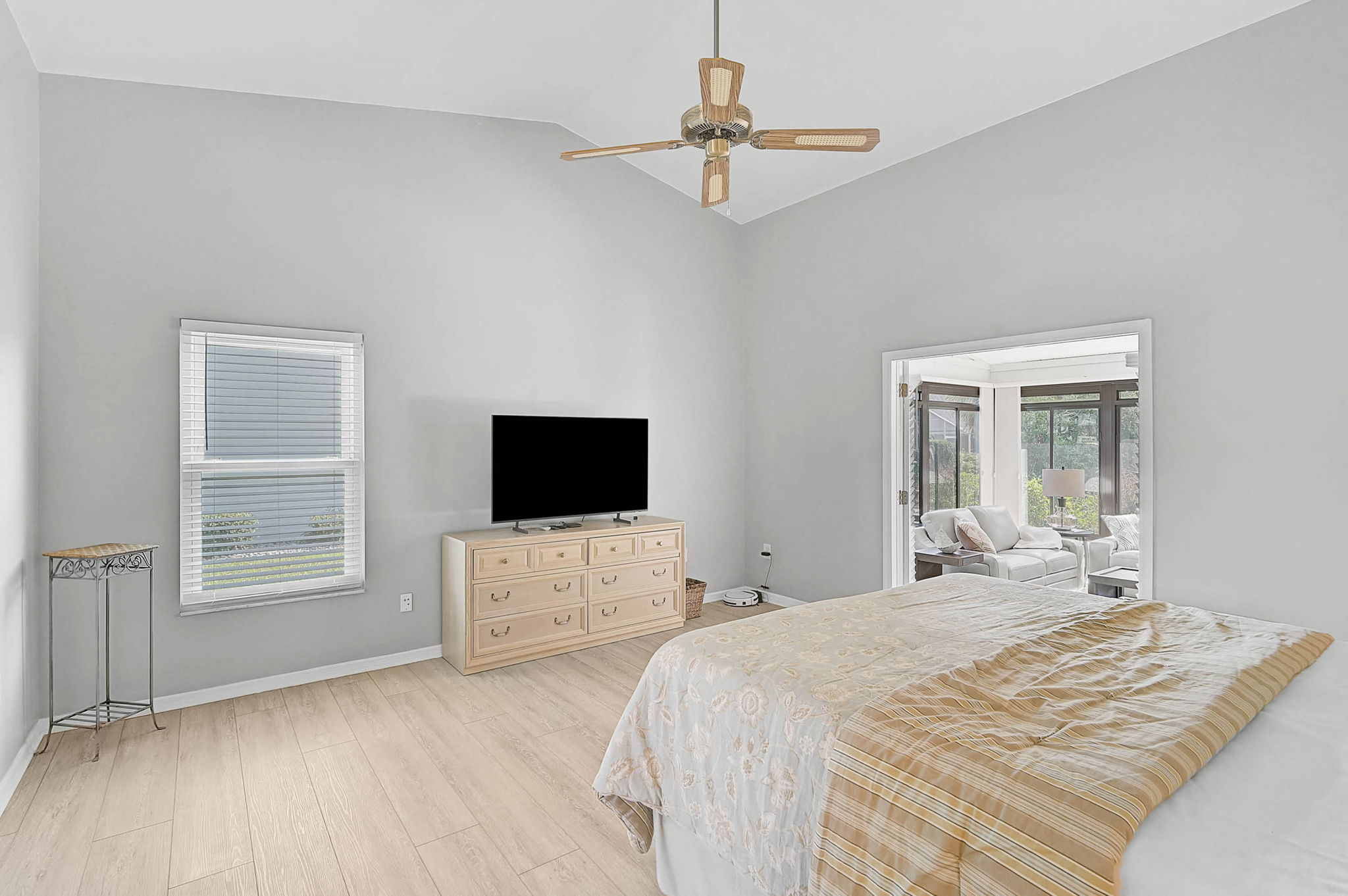 4312 Pro Am Ave E-21