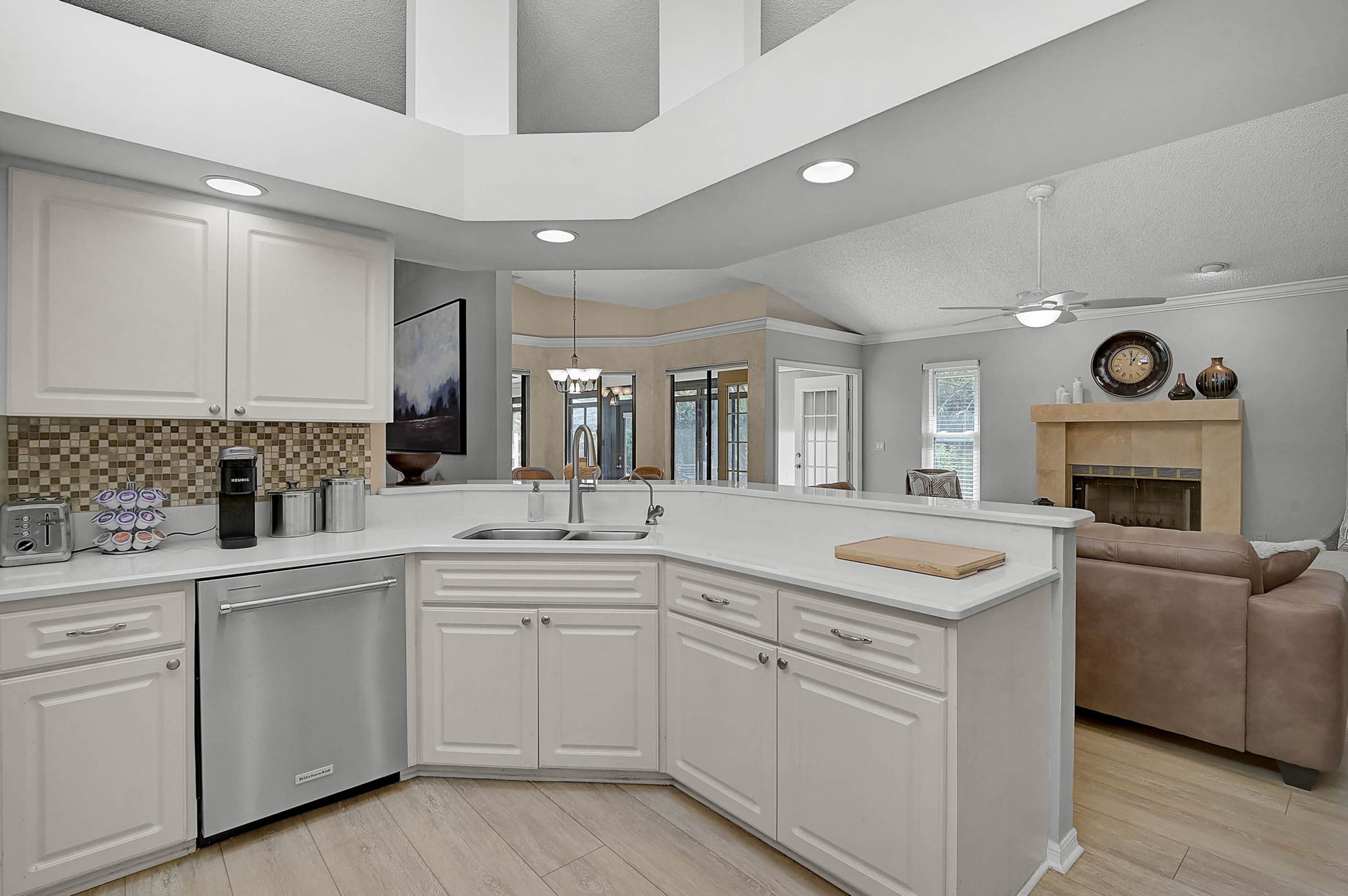 4312 Pro Am Ave E-27