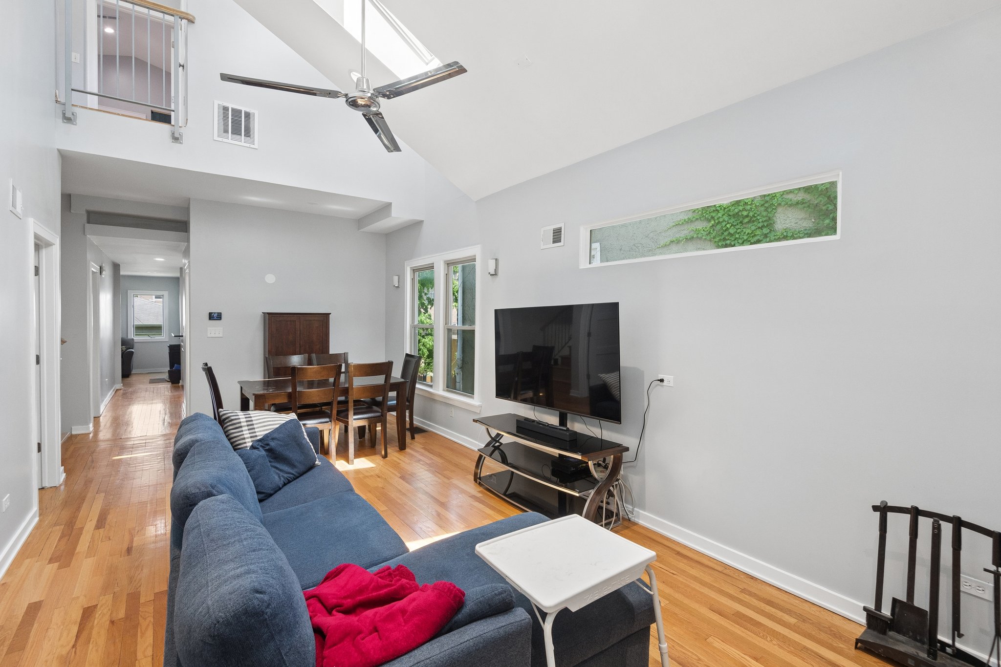 4312 W Wrightwood Ave_003.jpg
