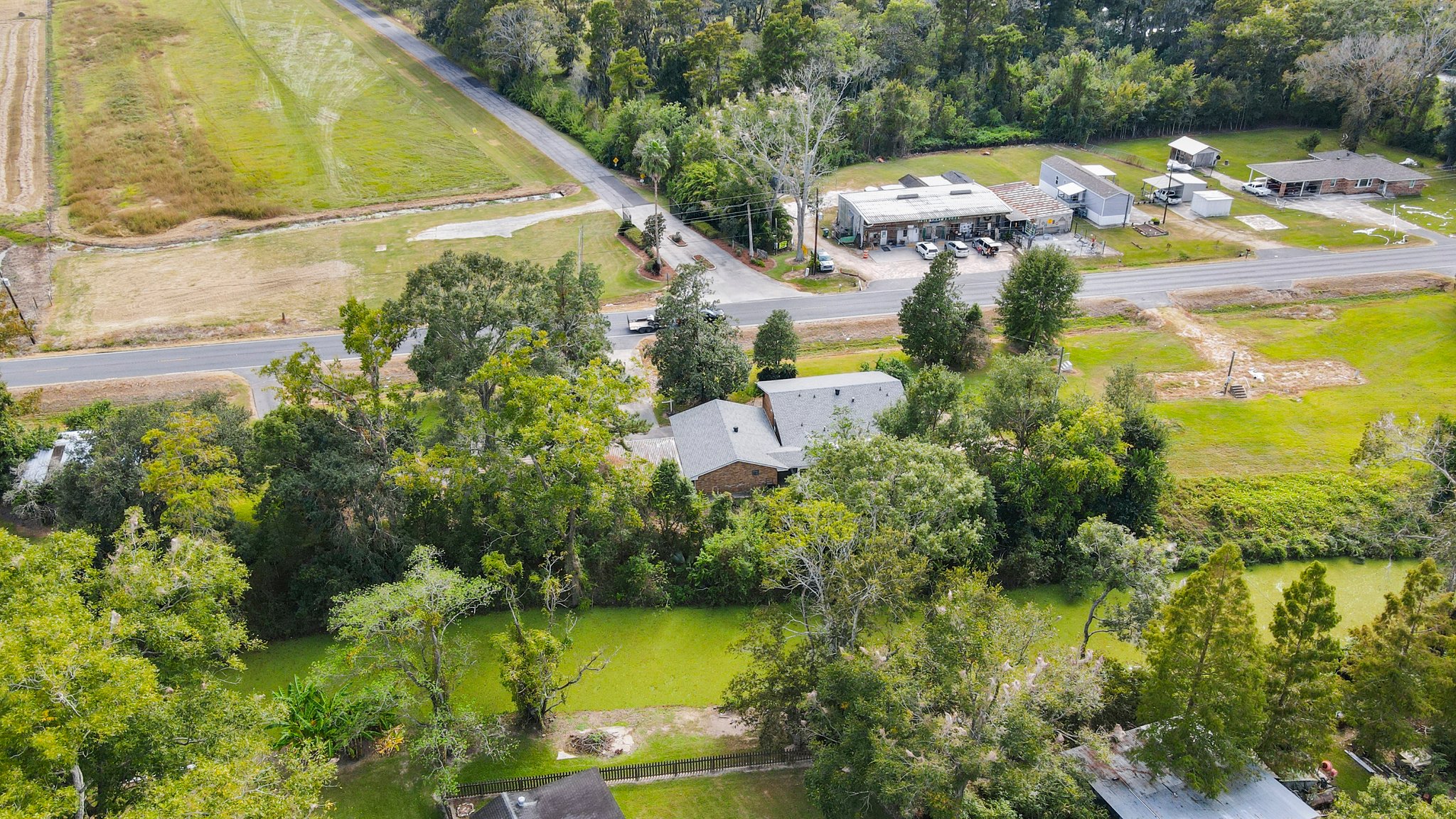 43150 er City Rd, Gonzales, LA 70737