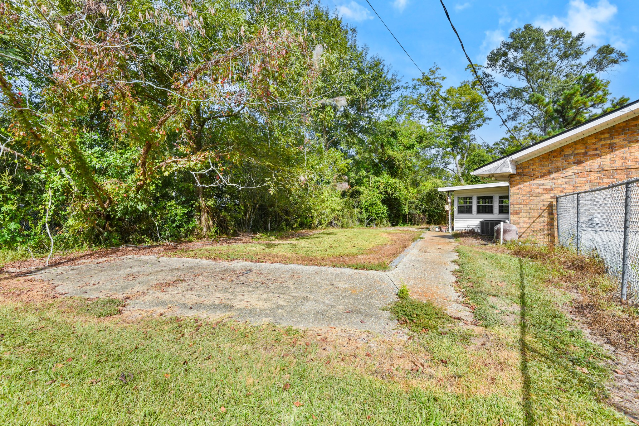 43150 er City Rd, Gonzales, LA 70737