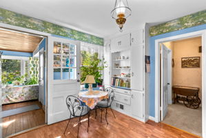 Kitchen/Breakfast Area