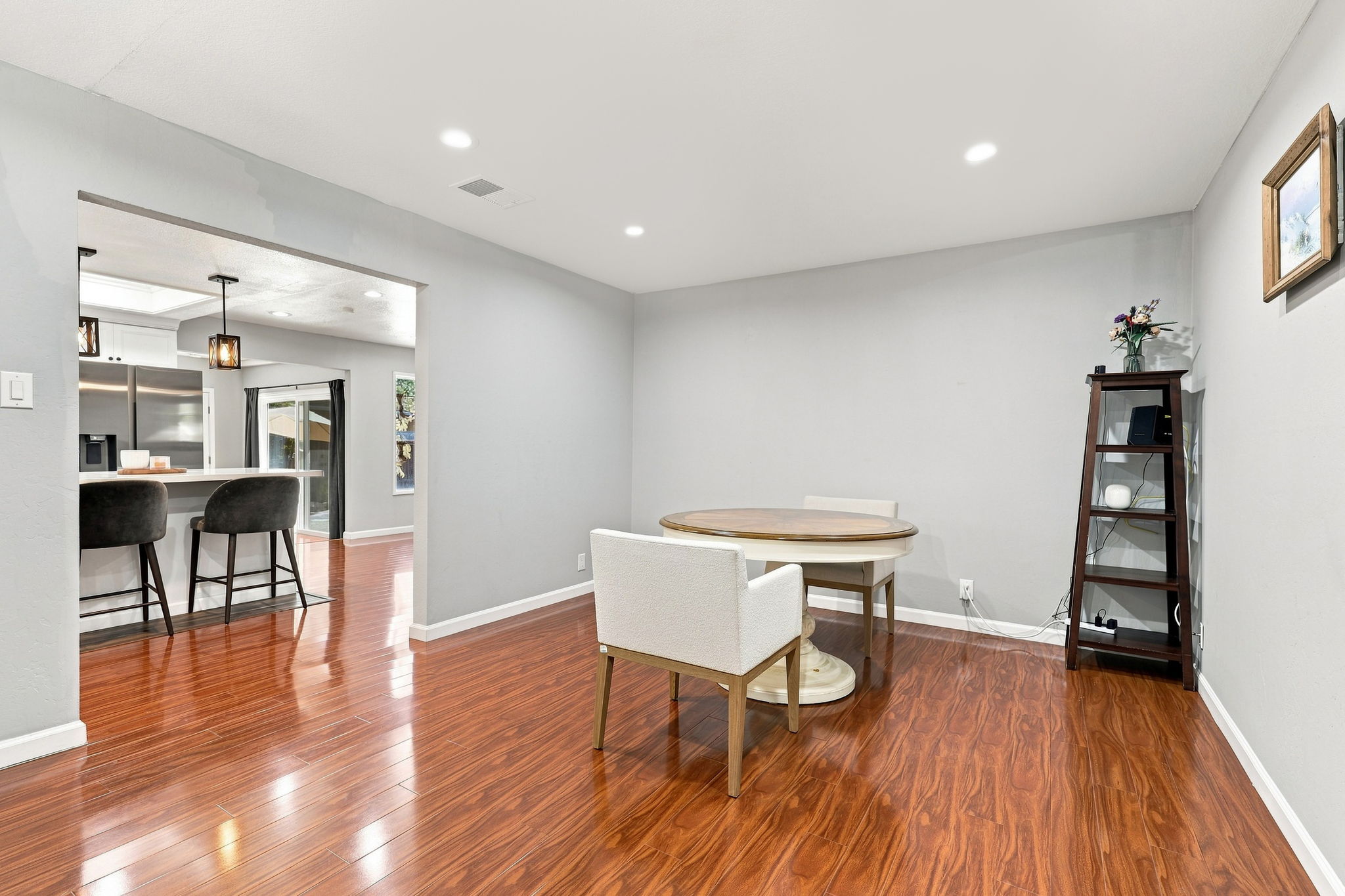 020_F8_4315 Denker Dr
