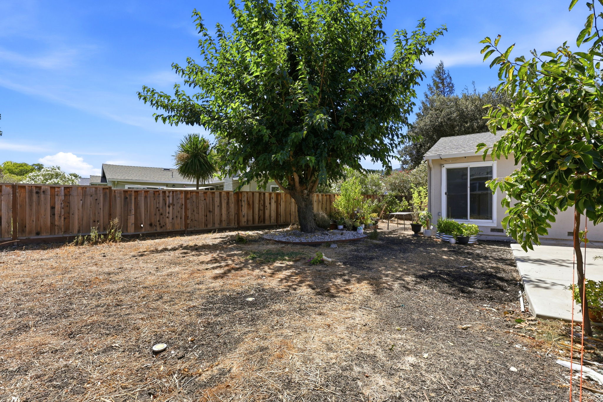 043_F8_4315 Denker Dr