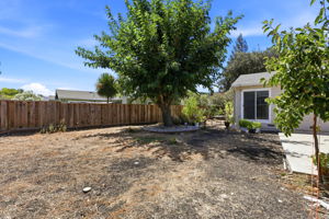 043_F8_4315 Denker Dr