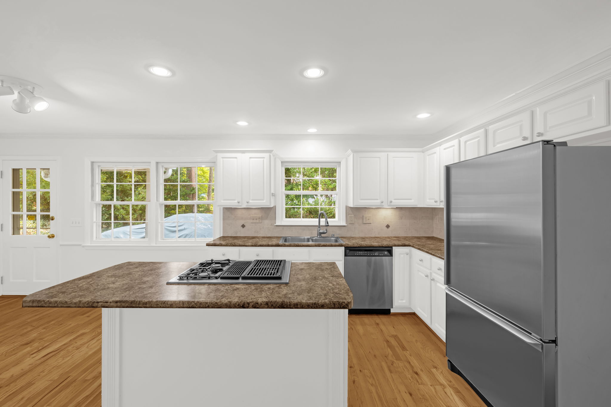 15-print-4315 Dogwood Dr-14