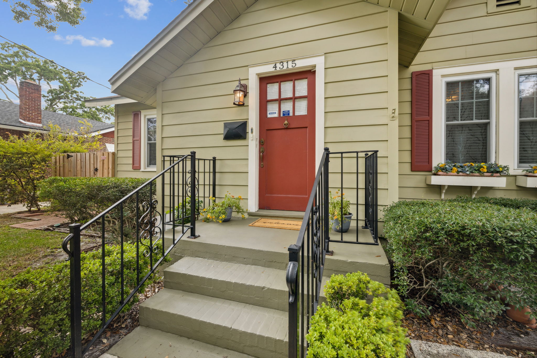 Front Entry Detail