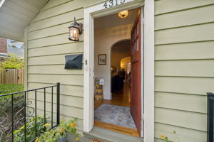 Front Entry Detail