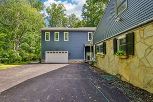 Pinetree Rd-S0905-001.jpg