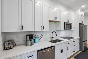 Pinetree Rd-S0905-016.jpg
