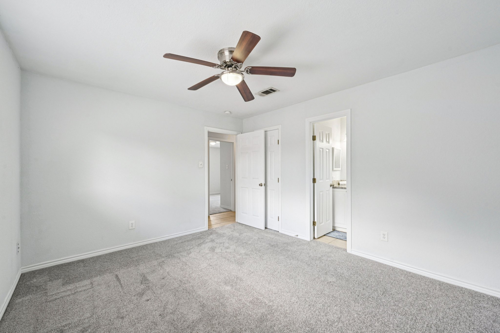 Ravine Dr-L0303-028.jpg