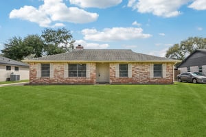 Ravine Dr-L0303-001.jpg