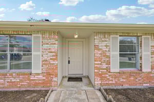 Ravine Dr-L0303-005.jpg