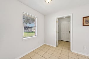 Ravine Dr-L0303-009.jpg