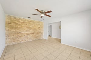 Ravine Dr-L0303-012.jpg