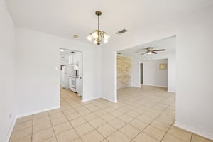 Ravine Dr-L0303-014.jpg