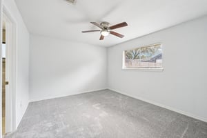 Ravine Dr-L0303-027.jpg