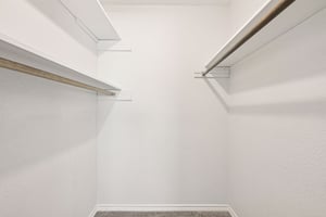 Ravine Dr-L0303-032.jpg