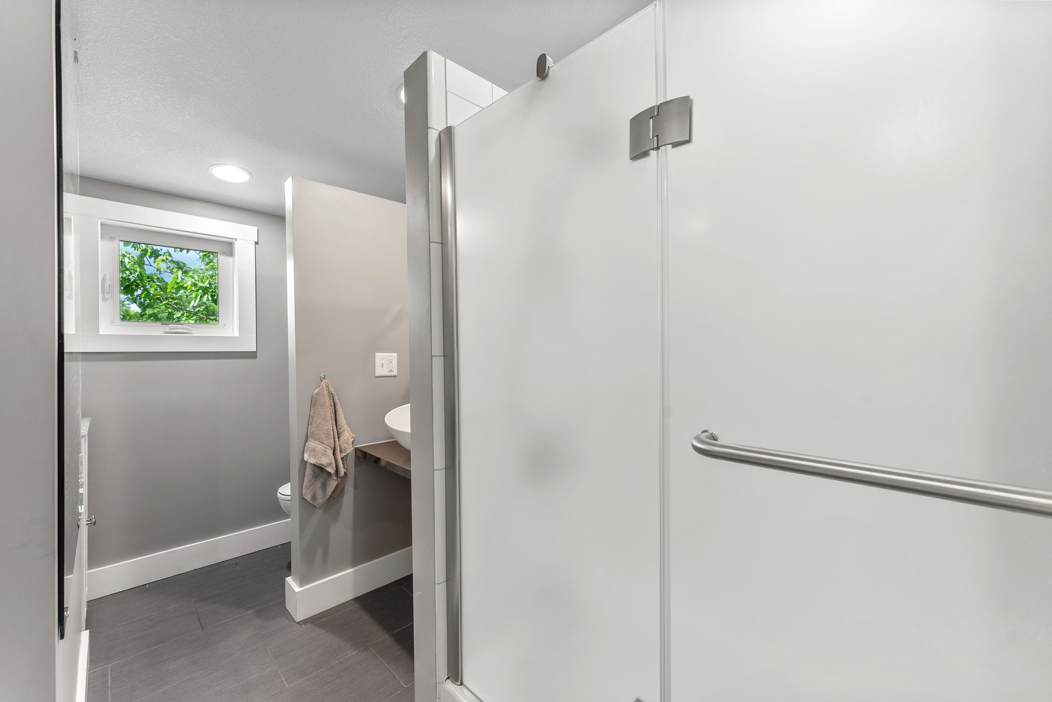  Photo 38