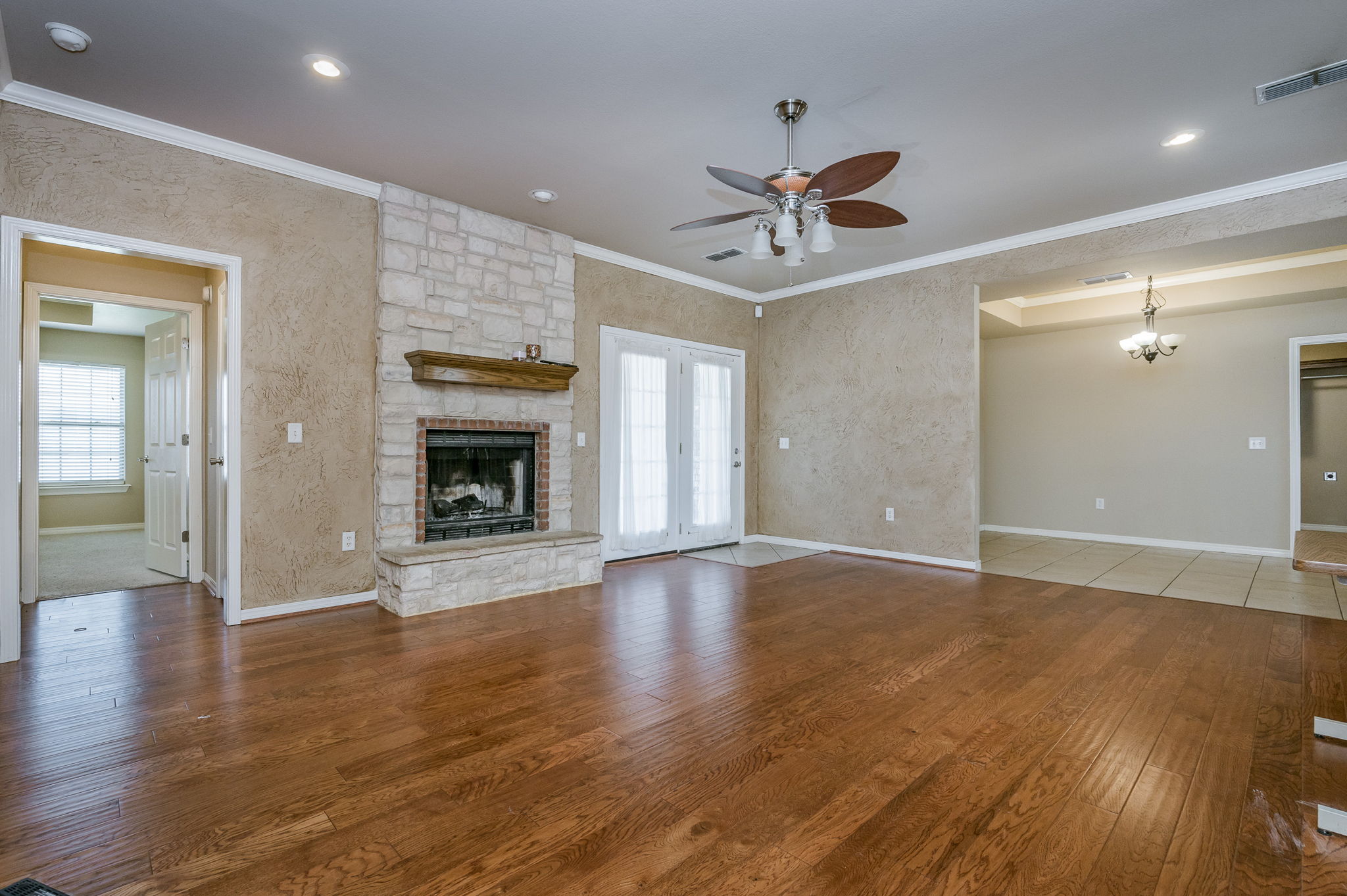 Living Room-2