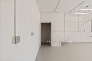  Photo 29