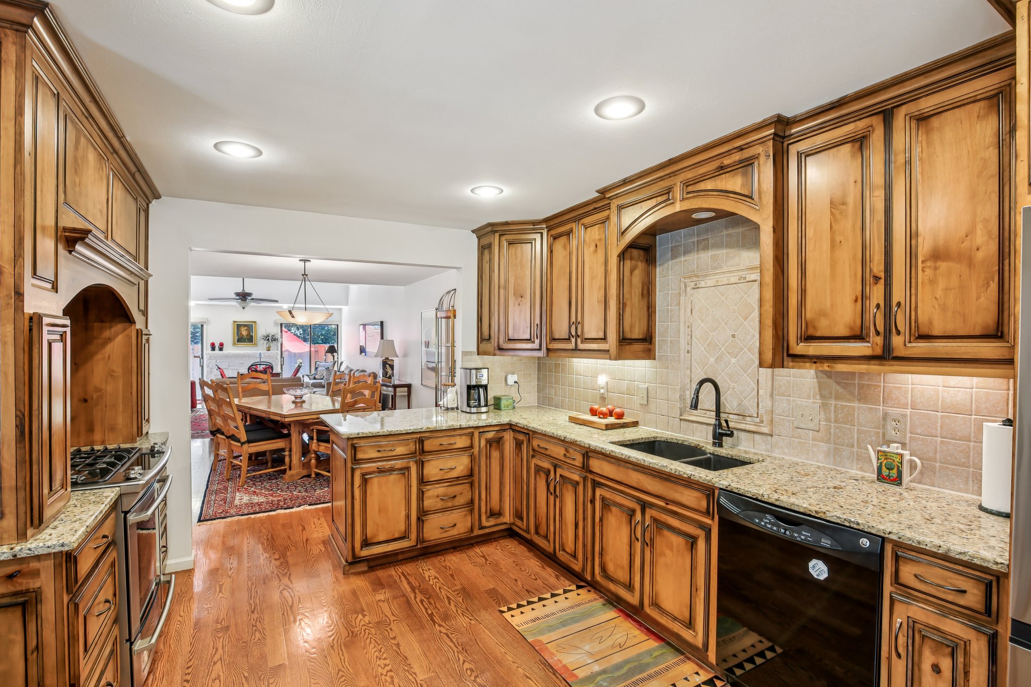 W 112th Terrace-S2307-009.jpg