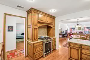 W 112th Terrace-S2307-013.jpg
