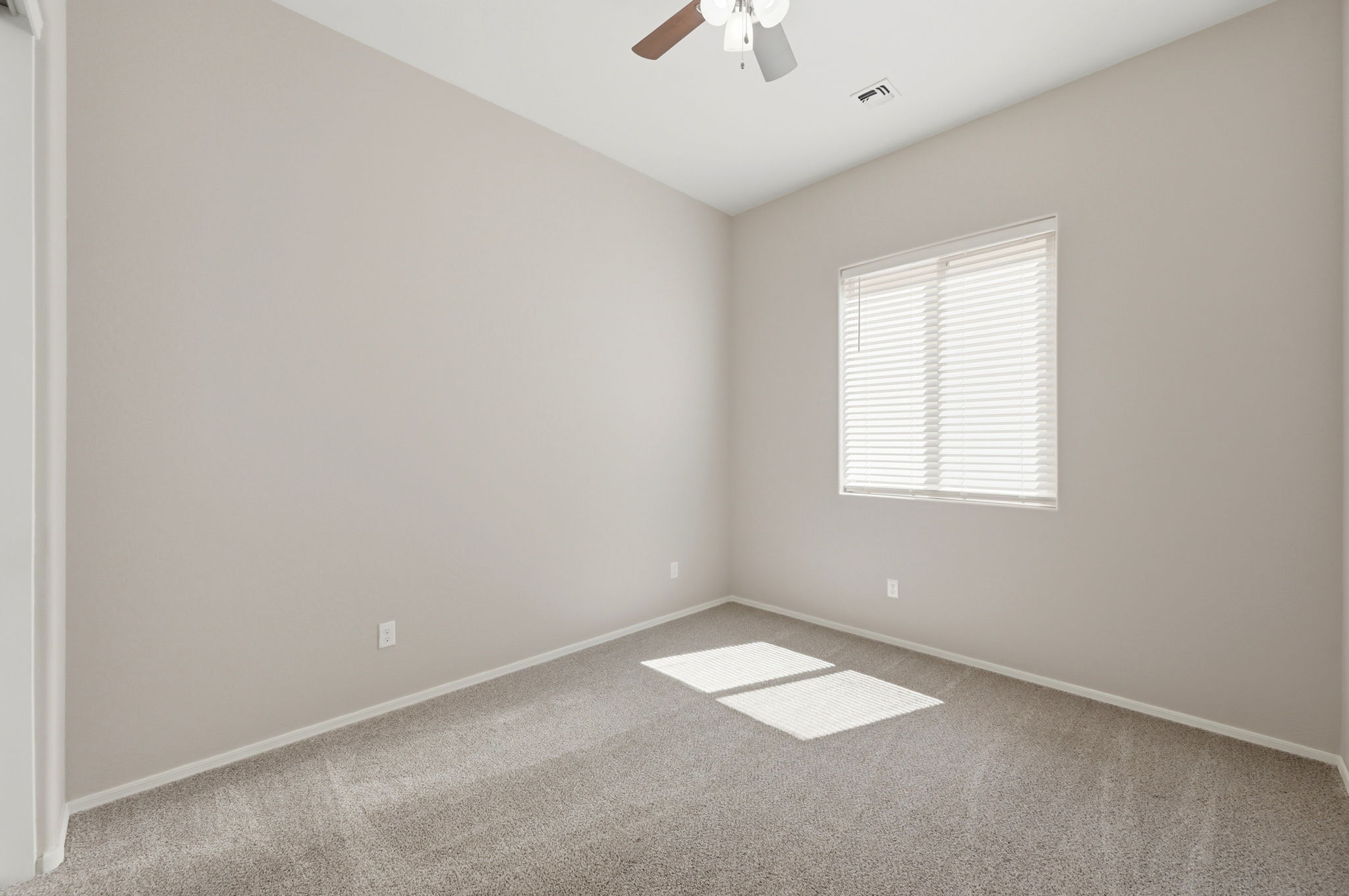 Bedroom 2 (1)