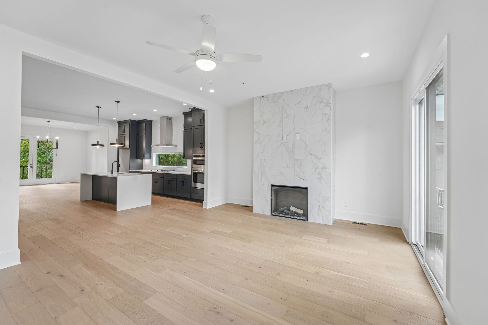422 Cedar St-S0509-012
