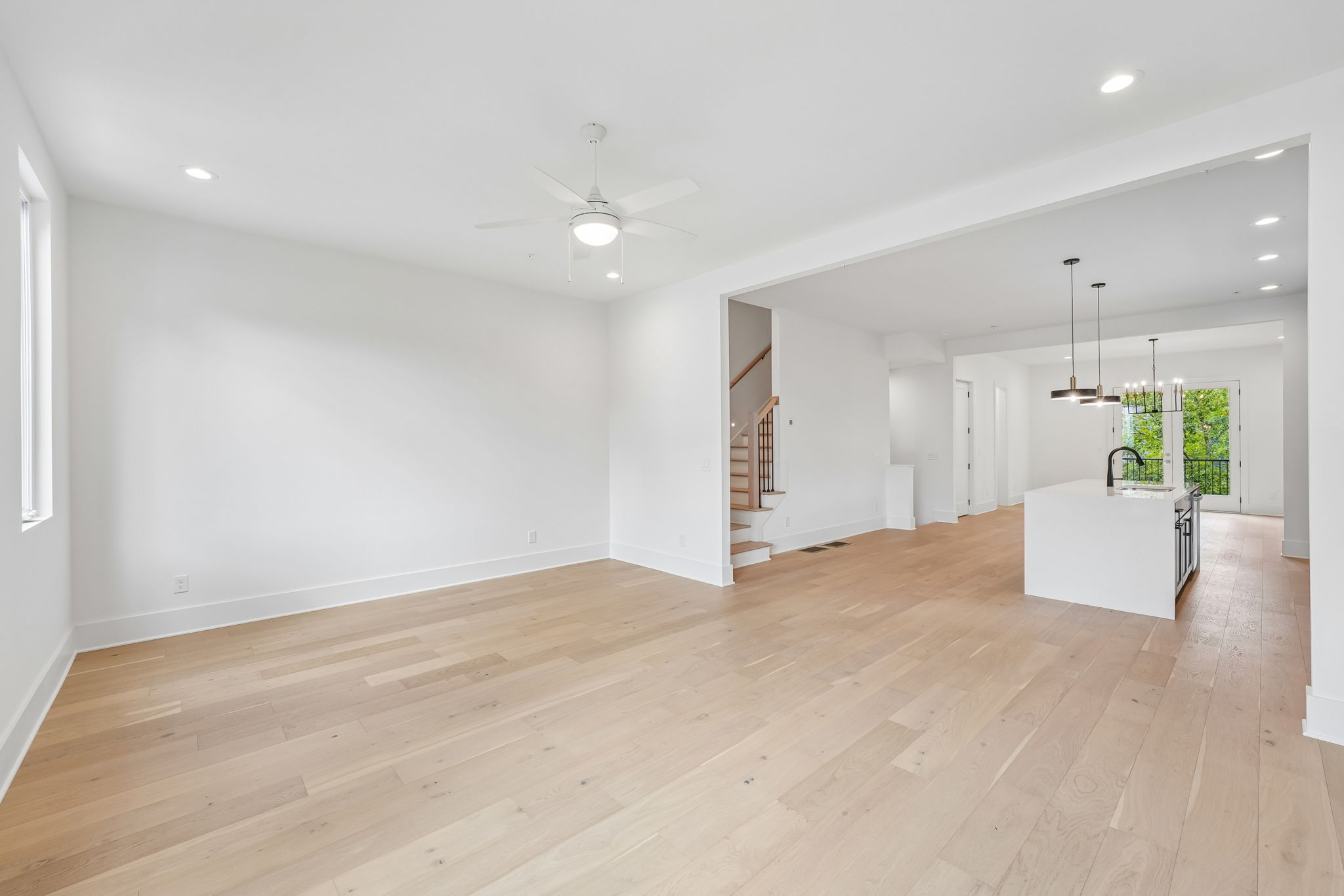 422 Cedar St-S0509-013