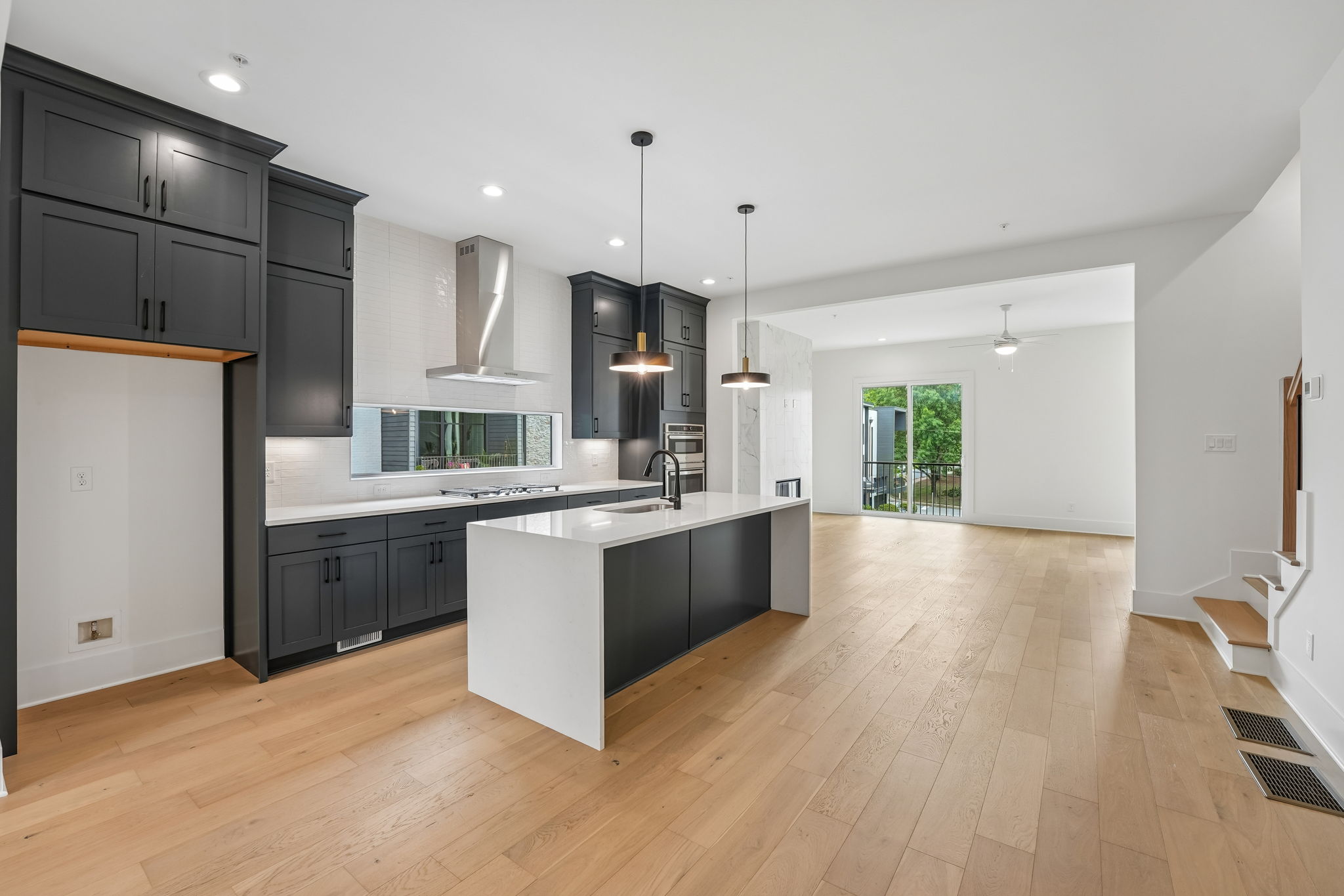 422 Cedar St-S0509-023