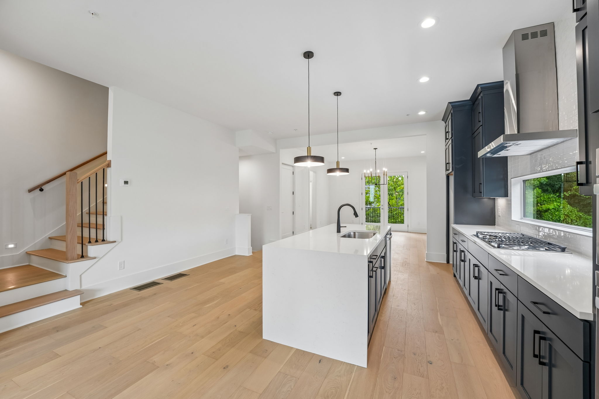 422 Cedar St-S0509-027