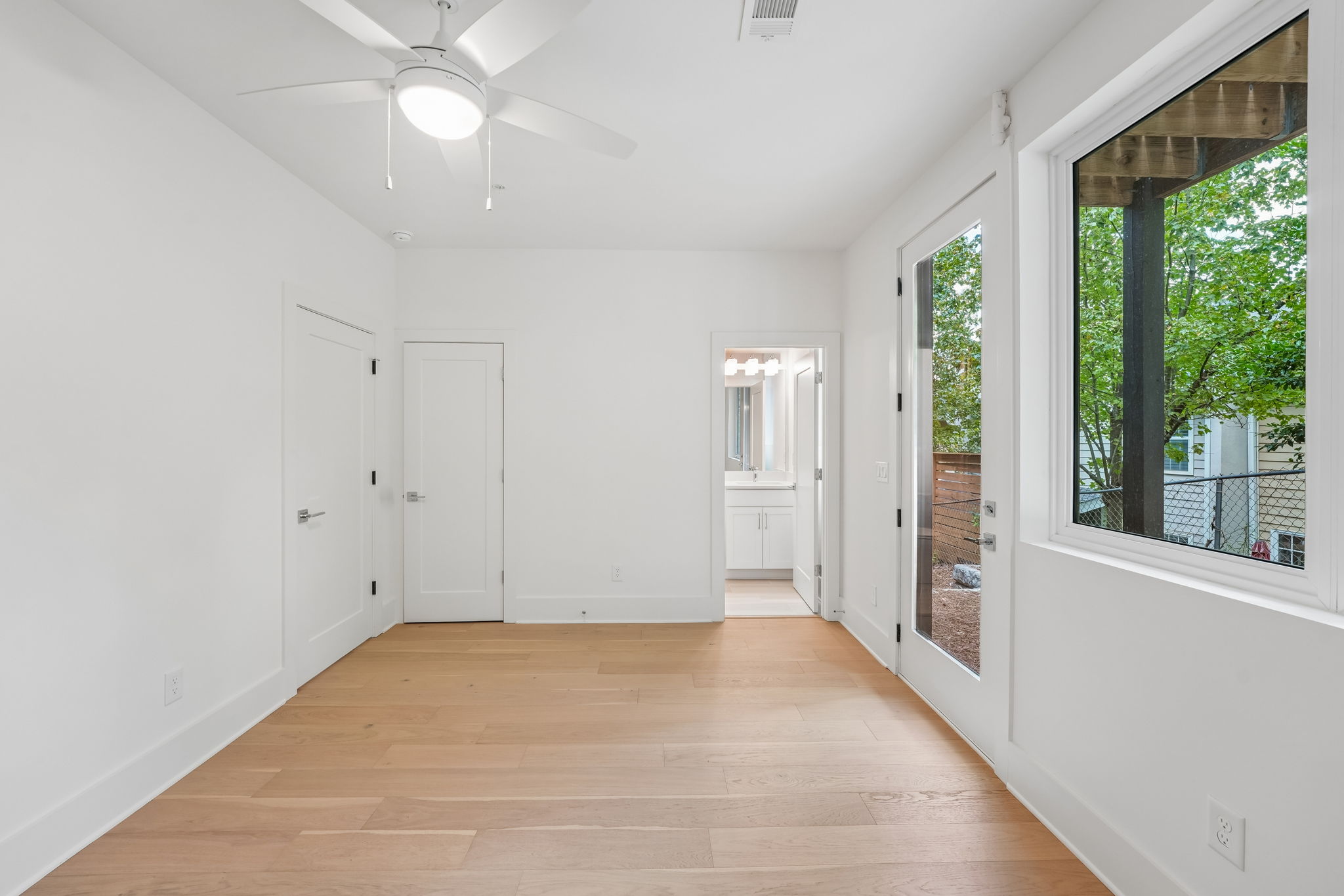 422 Cedar St-S0509-037
