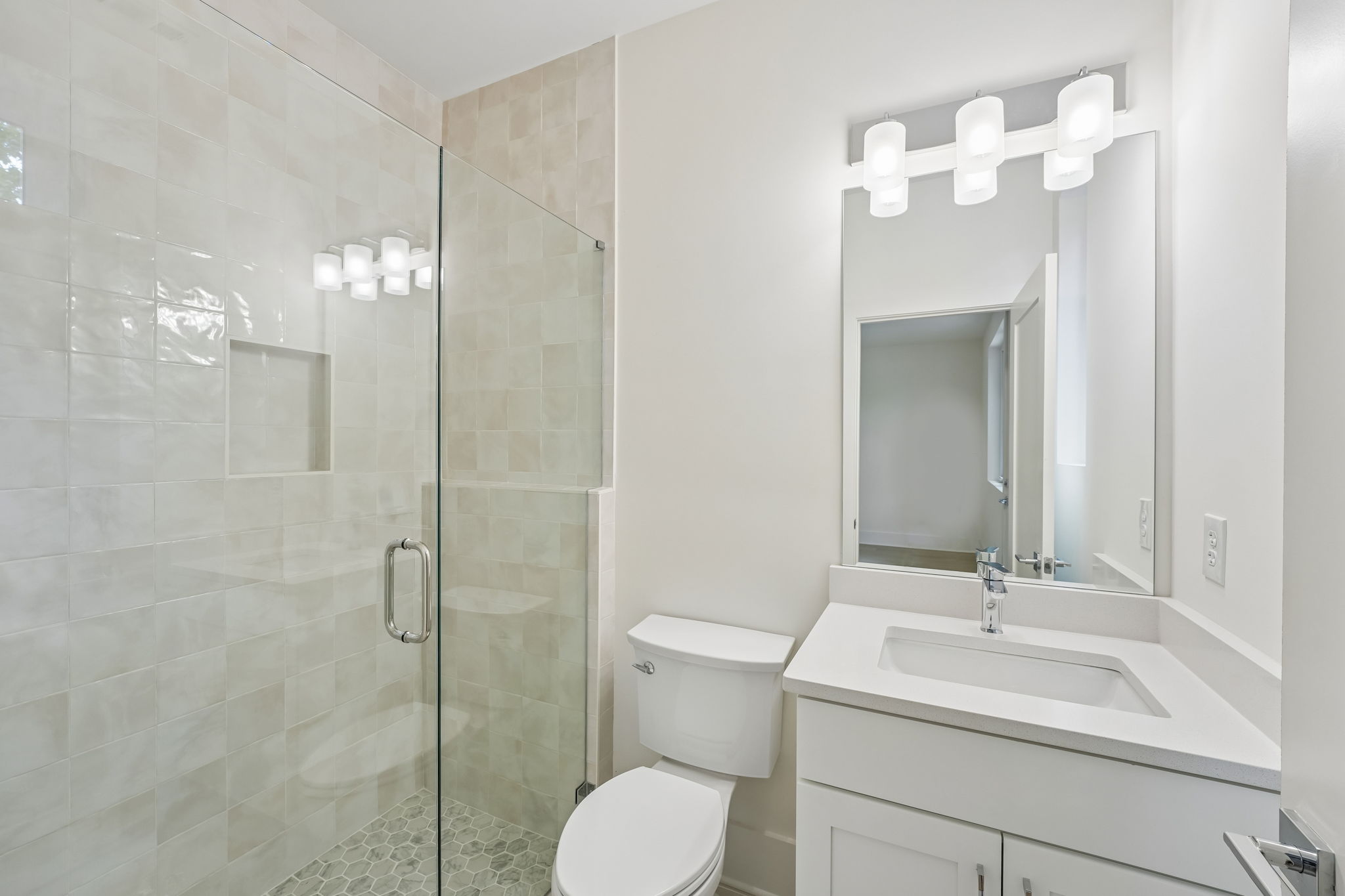 422 Cedar St-S0509-038