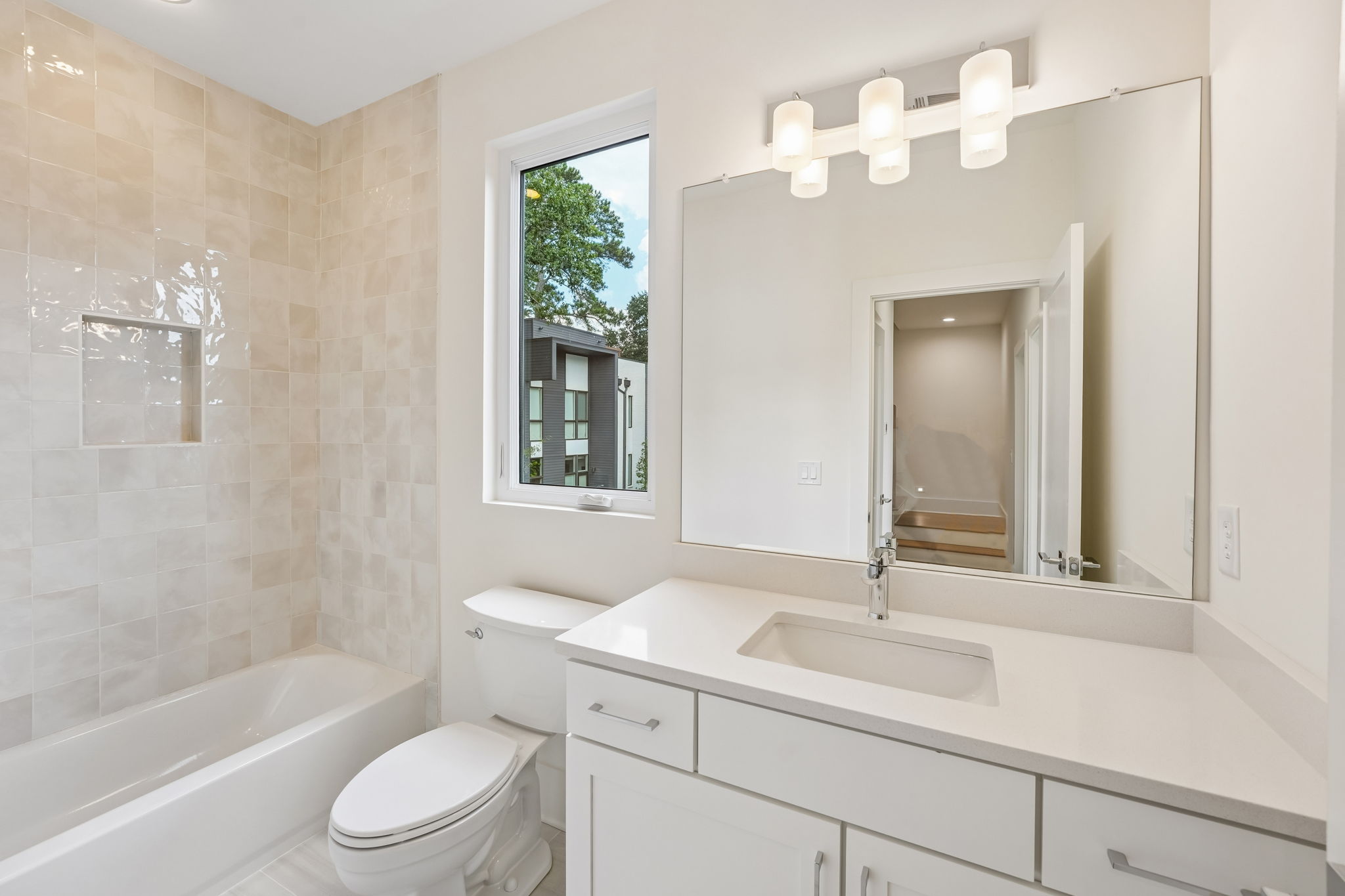 422 Cedar St-S0509-042