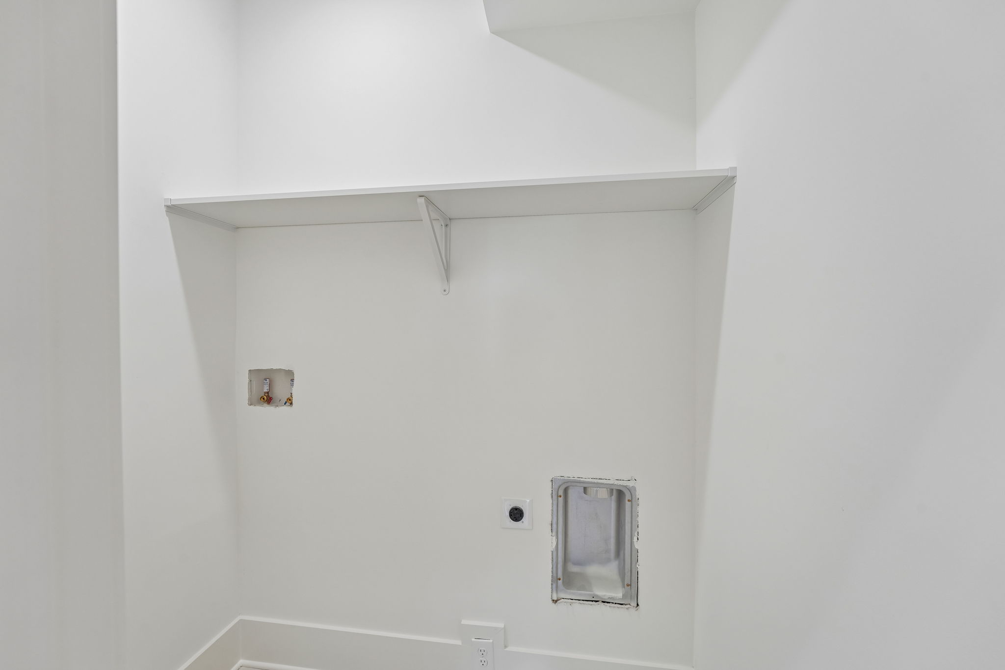 422 Cedar St-S0509-043
