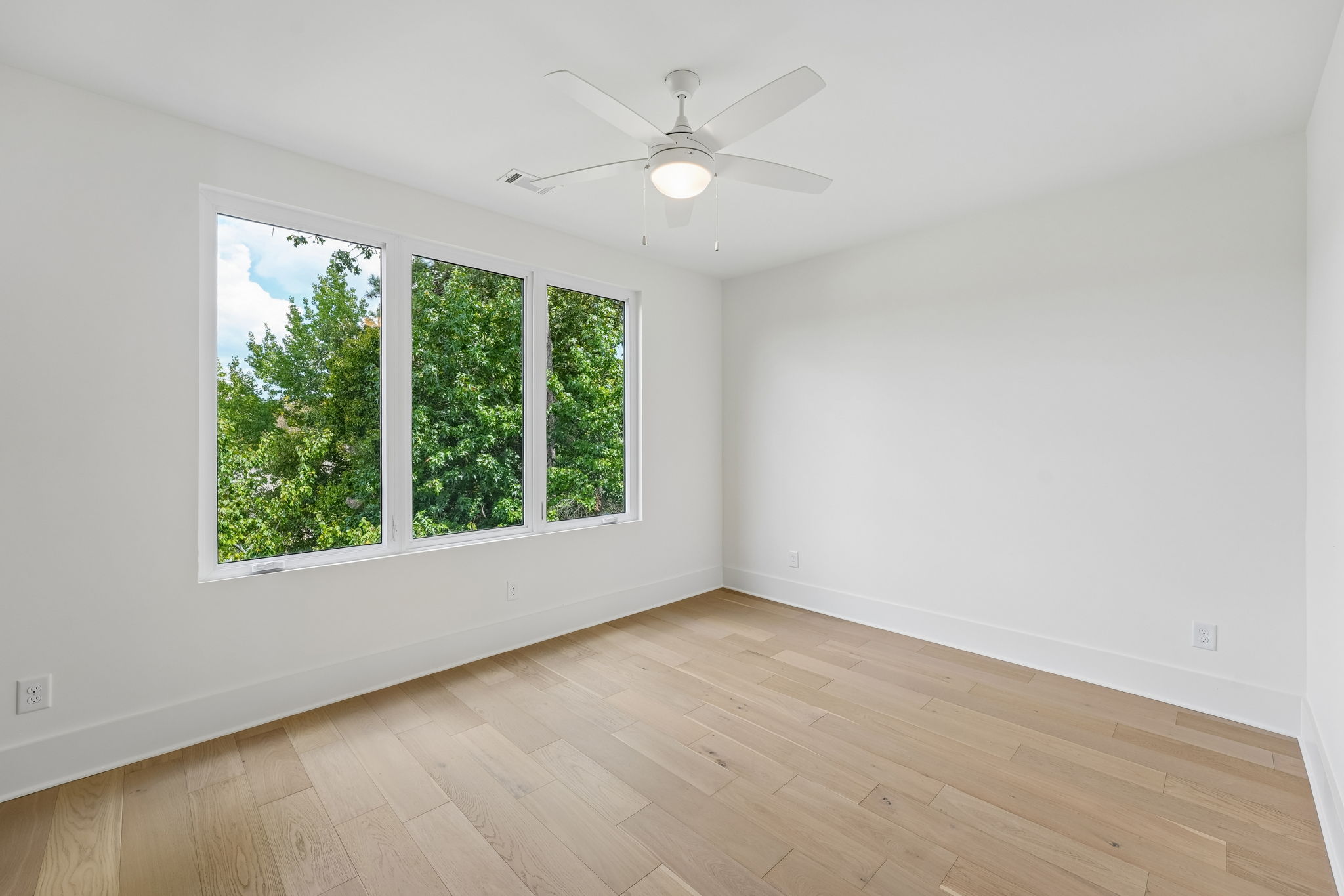 422 Cedar St-S0509-044