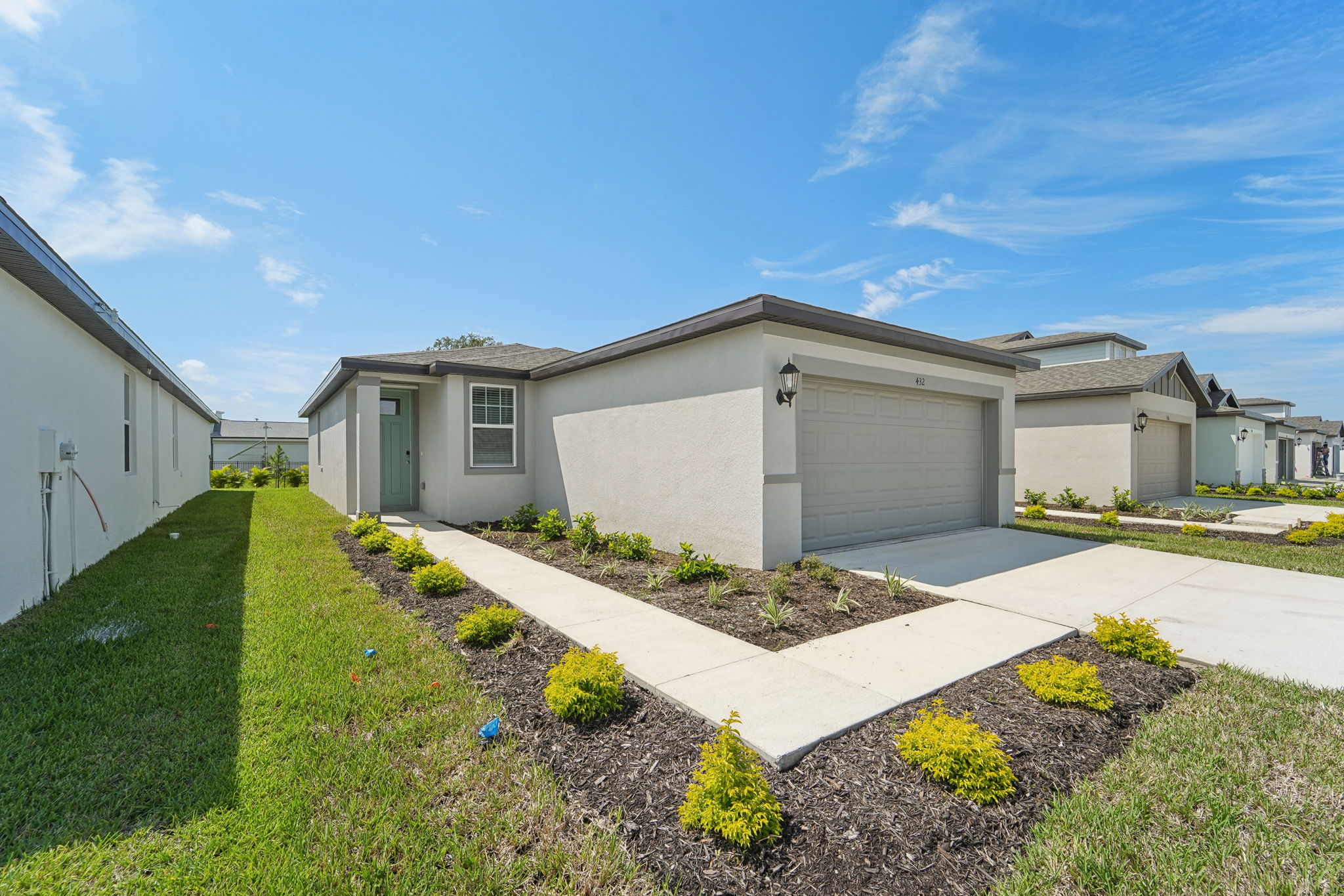 Tampa Division - Magnolia Bay - 432 Lazy Shr Dr, Sarasota, FL 34241 - 002