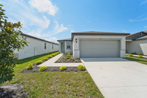 Tampa Division - Magnolia Bay - 432 Lazy Shr Dr, Sarasota, FL 34241 - 001