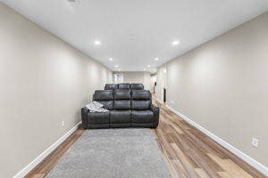  Photo 38