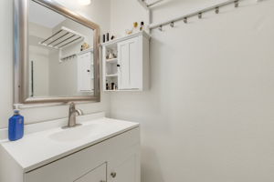  Photo 0