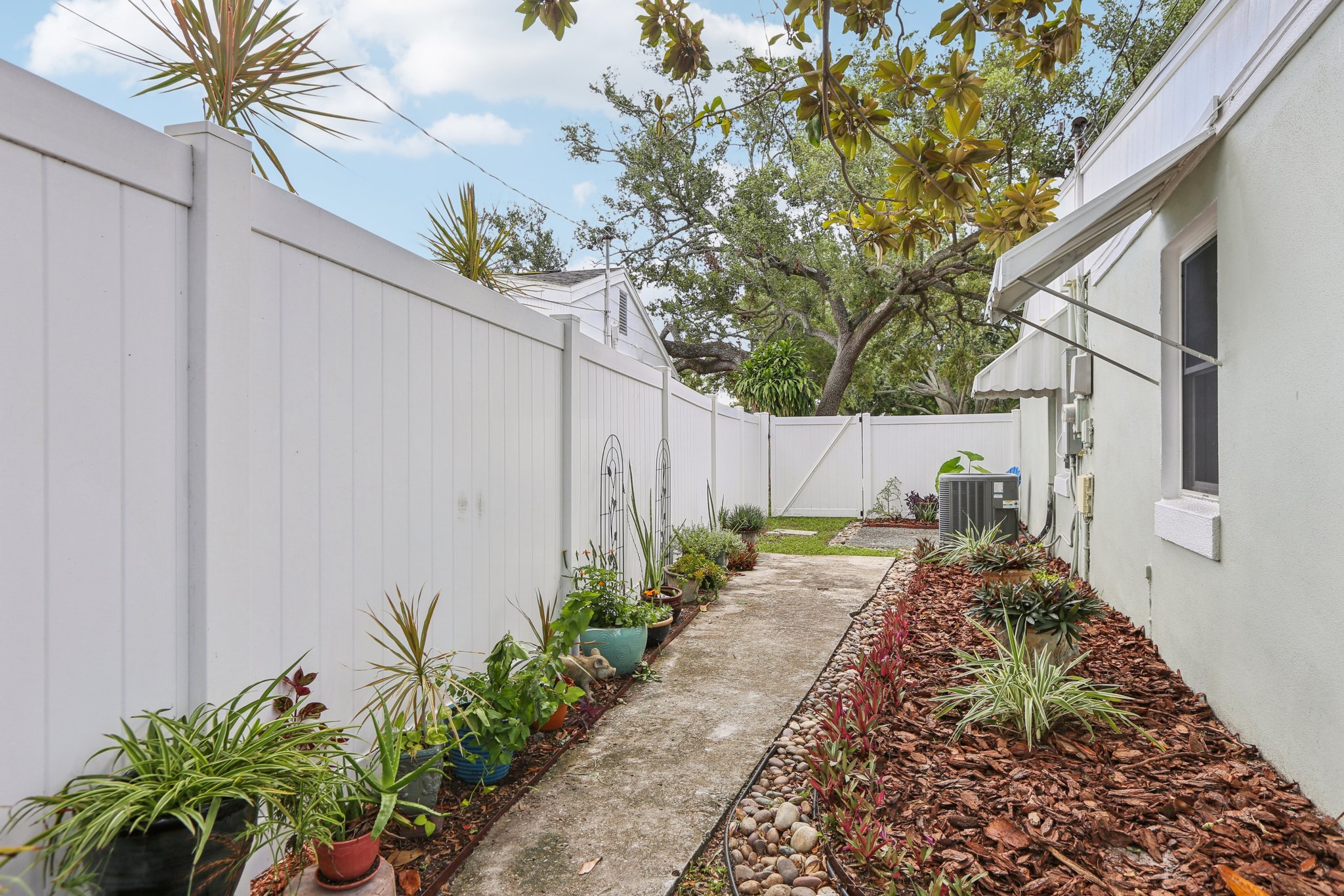 S Trask St-S0808-046.jpg