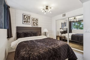 4324 E Stanford Dr - 030.jpg