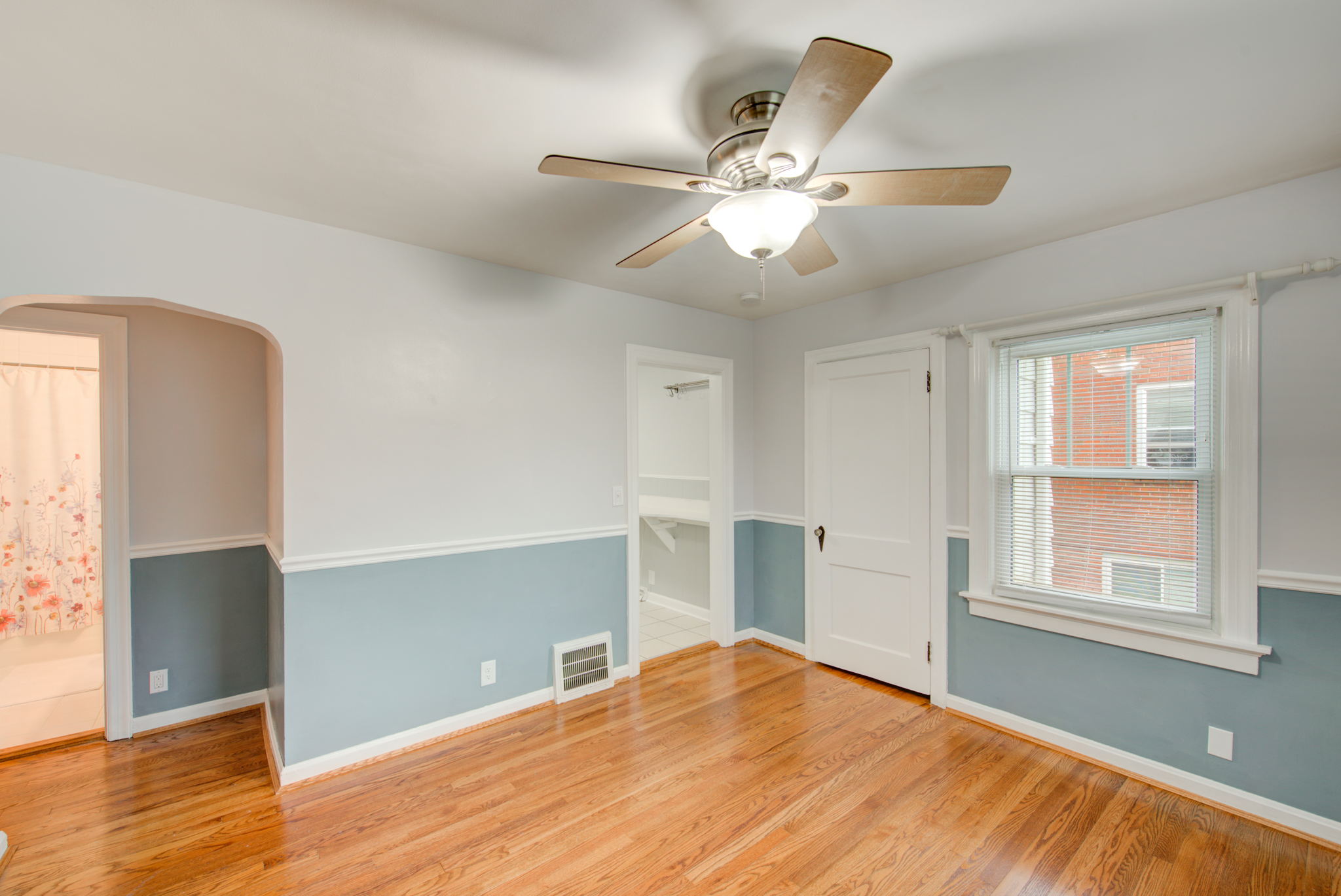 8 Dining Room 4