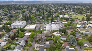  Photo 40