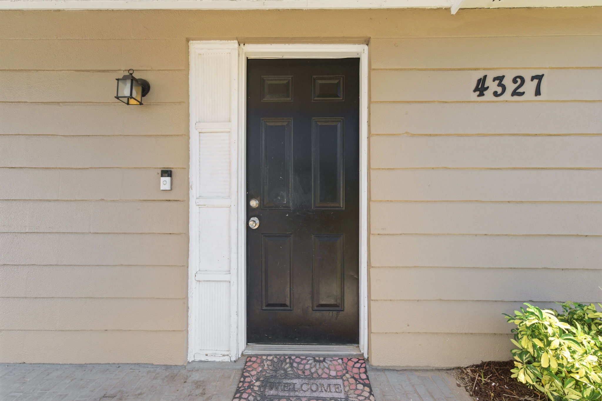 Front Exteriors (7)