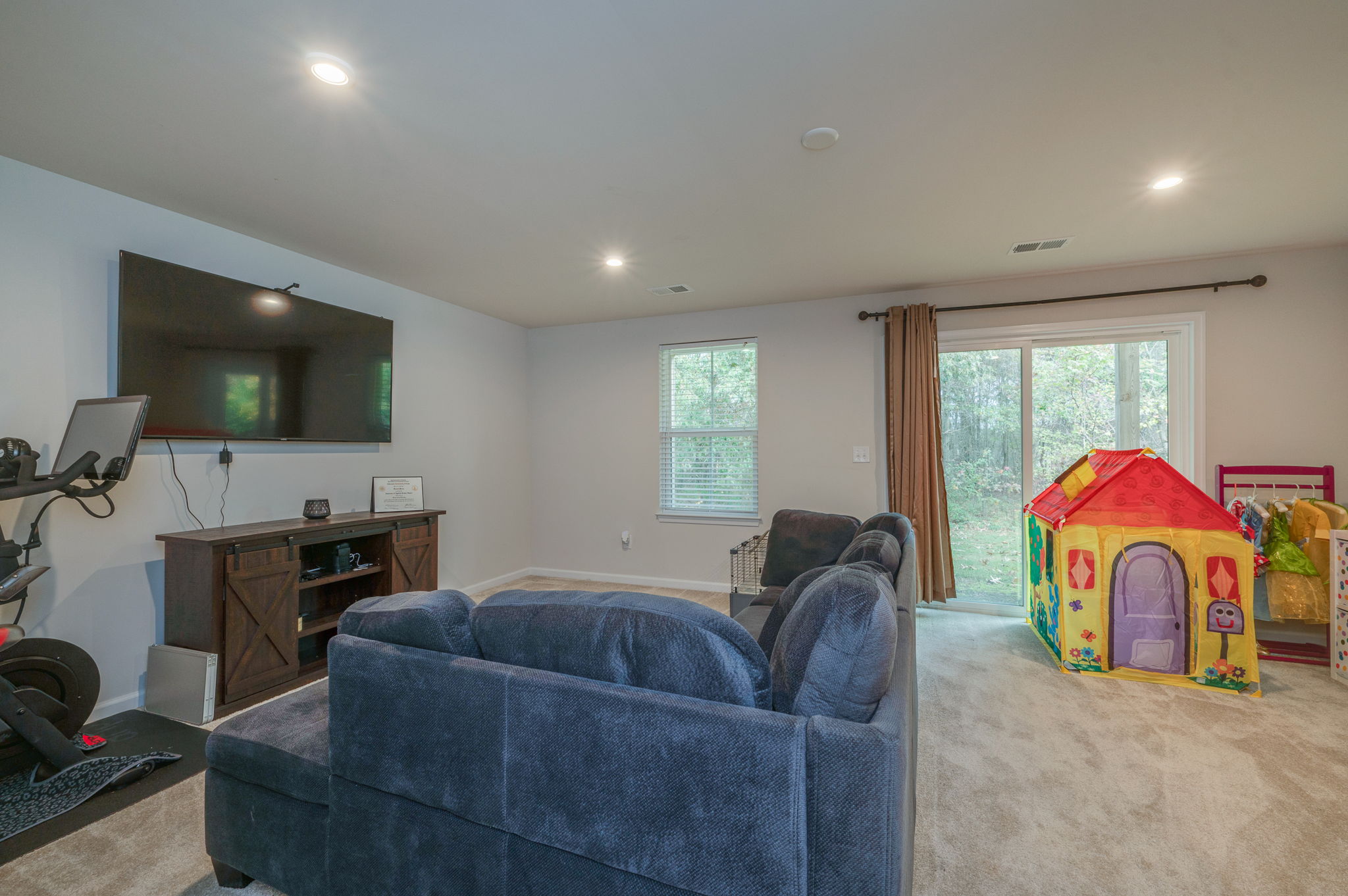 4327 Whitfield Ln, Chesapeake, VA 23324, USA Photo 6