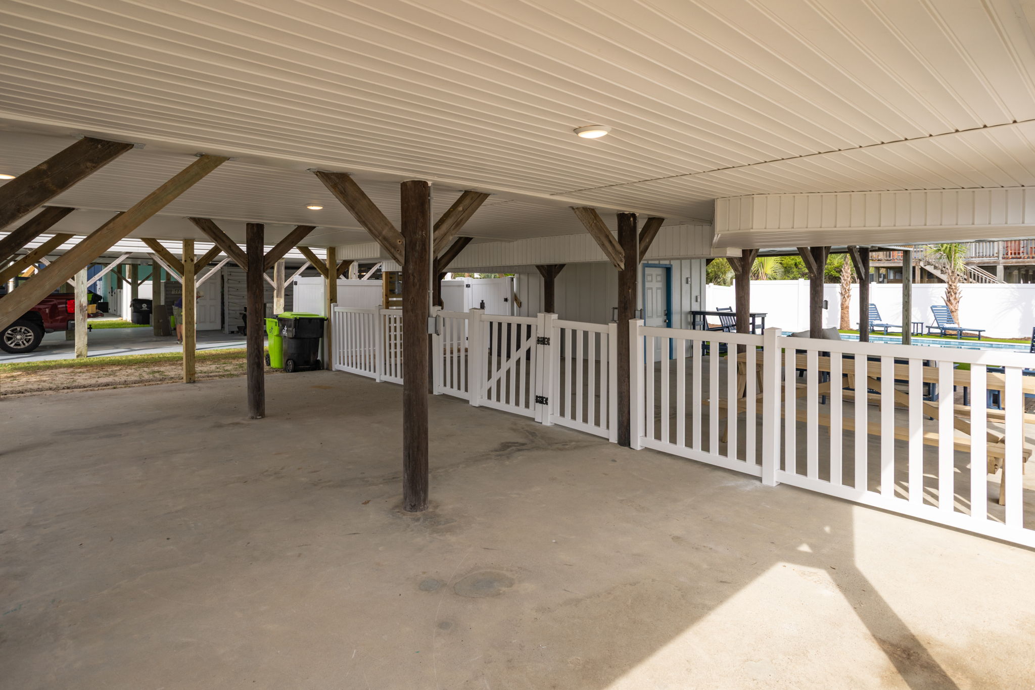 4328 E Dolphin Dr-5