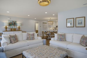 4328 E Dolphin Dr-15