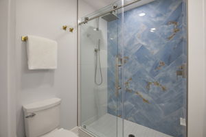4328 E Dolphin Dr-33